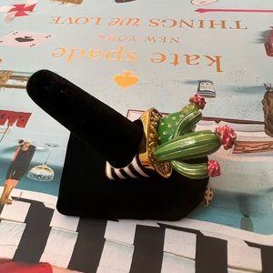 Kate spade, limited edition, cactus statement ring with original duster bag